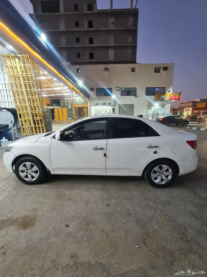 كيا سيراتو 2012 4