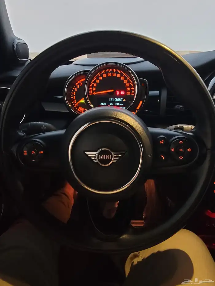 ميني كوبر كشف موديل 2020 نظيف 20