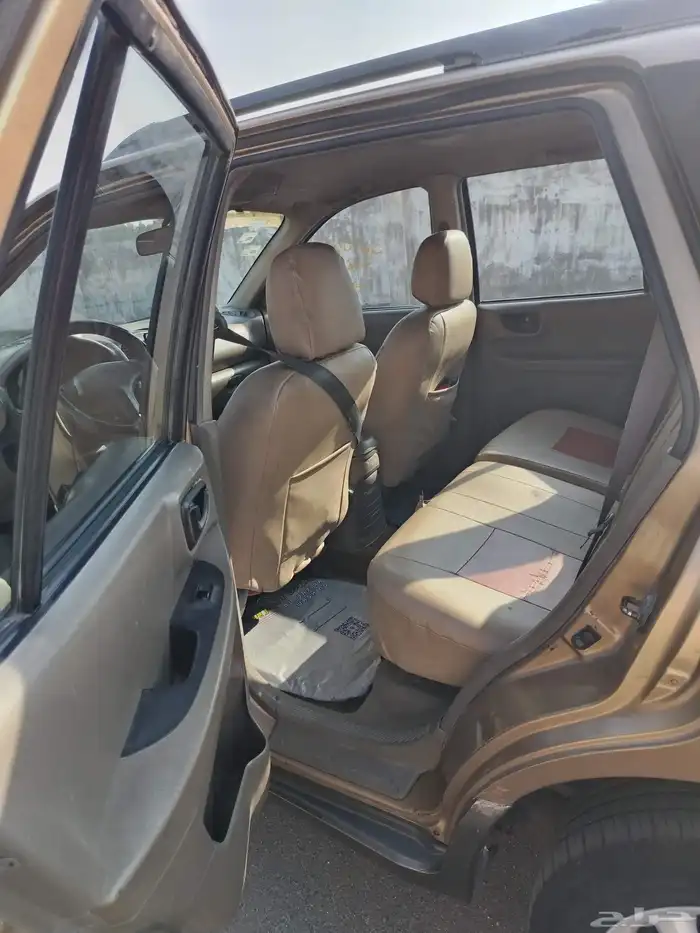 للبيع مستعجل جيب هونداي سنتافي 2002 نظيف 28