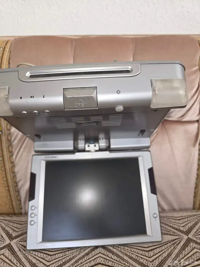 شاشه سياره تركب في السقف 4