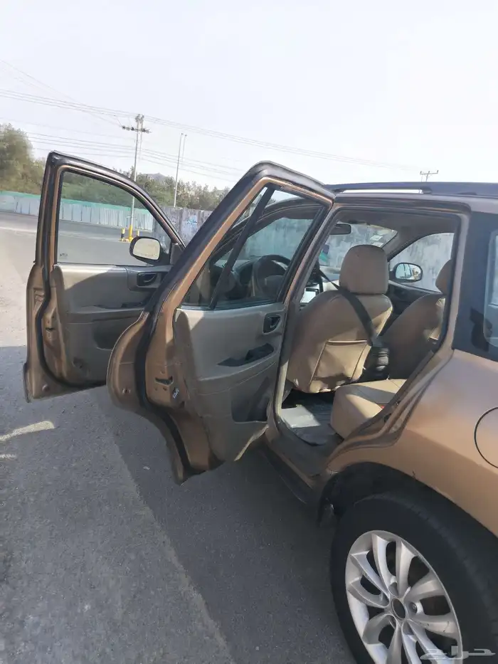 للبيع مستعجل جيب هونداي سنتافي 2002 نظيف 34