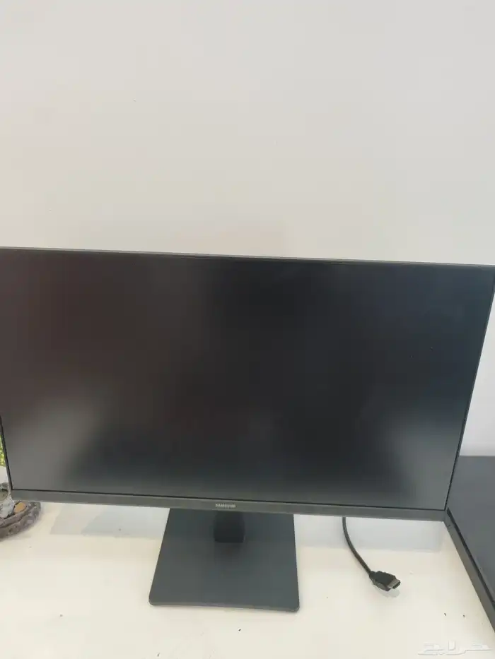 PlayStation 4 و شاشة سمسنج و شريط سببر مان و سماعات RGB 1