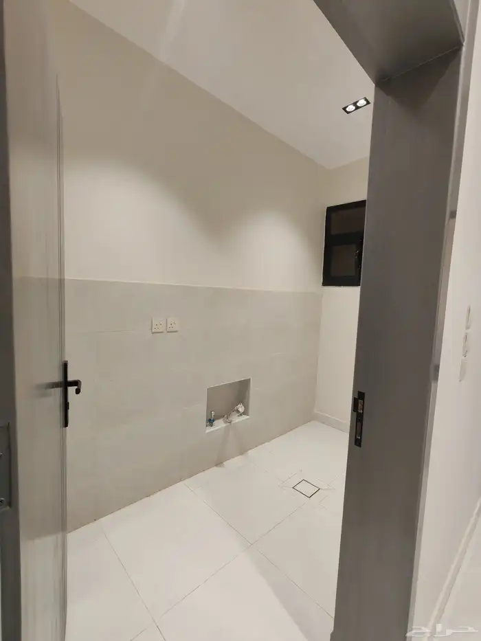 للبيع بحي التحليه شقق تمليك علوي ب 520 الف موقع ممتاز 12