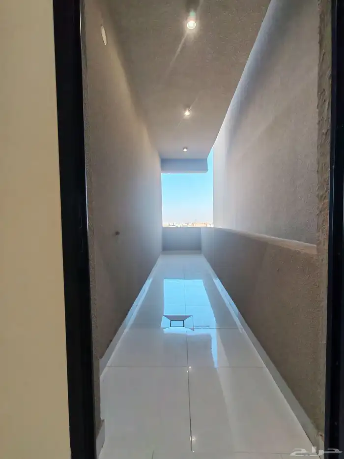 للبيع بحي التحليه شقق تمليك علوي ب 520 الف موقع ممتاز 9