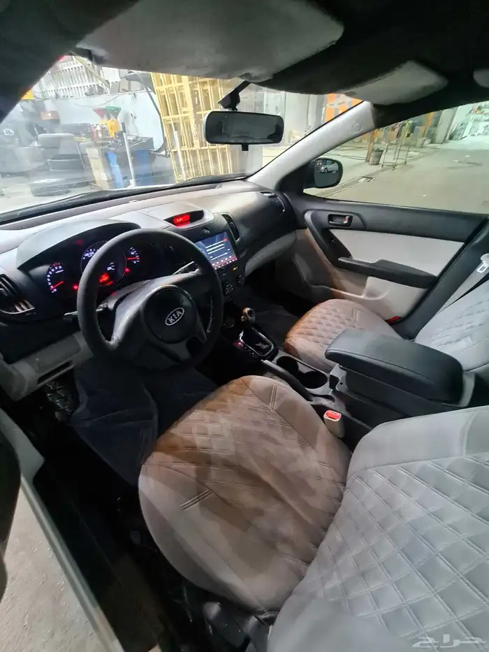 كيا سيراتو 2012 7