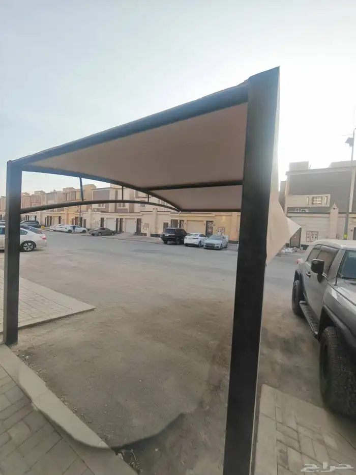 مظلة سيارات مقوسة للبيع 1