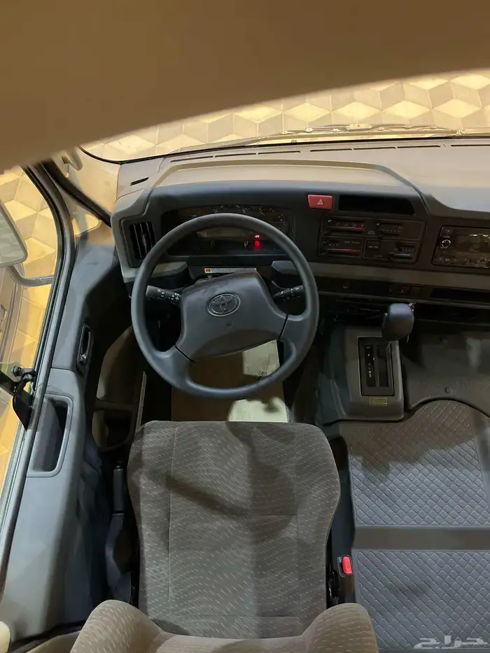 باص كوستر ديزل فل كامل موديل 2025 8