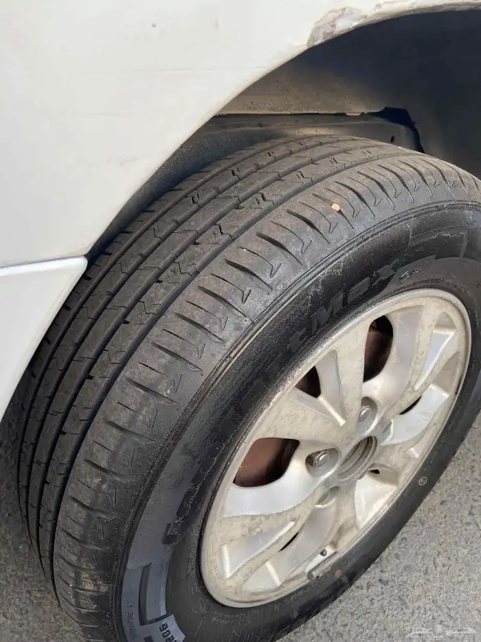 للبيع انوفا 2010 8