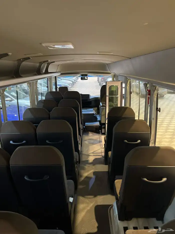 باص كوستر ديزل فل كامل موديل 2025 5