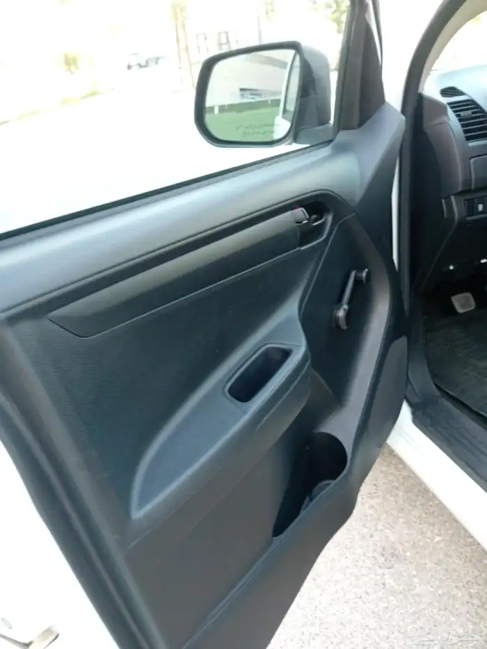 ايسوزو ديماكس 2023 17