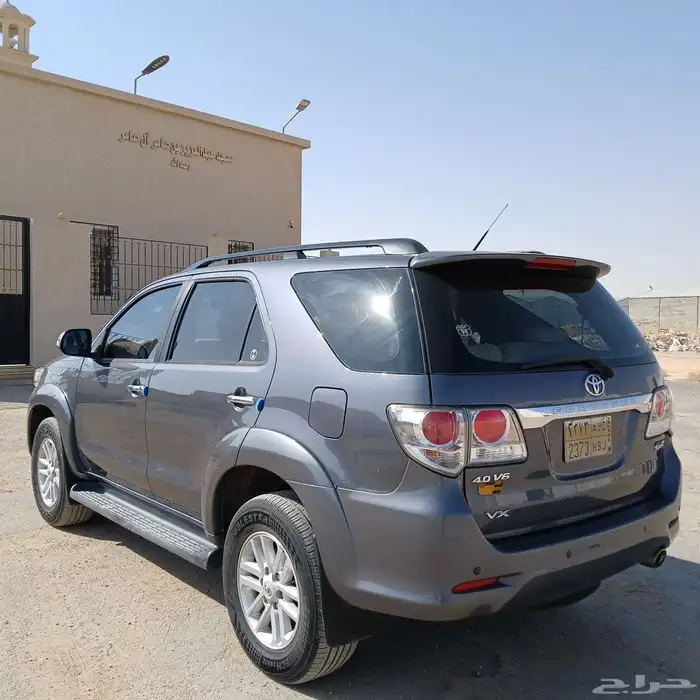 فورتشنر 2014 دبل 6 سلندر - بدى ومحركات وكاله - ممشى قليل 22