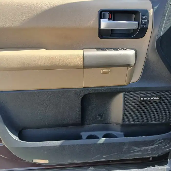 تويوتا سيكويا 2016 ليمتد فل كامل - سعودى - ممشى قليل 15