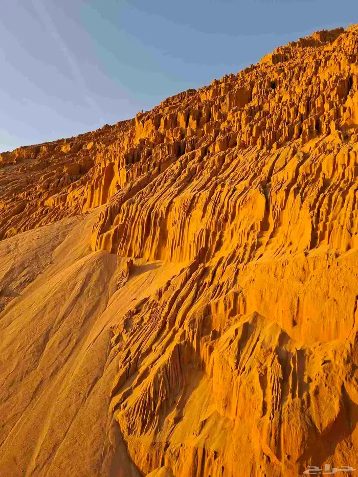 كساره وحجر وبحص ابيض ورمل احمر وابيض وصبيز واسفلت 0