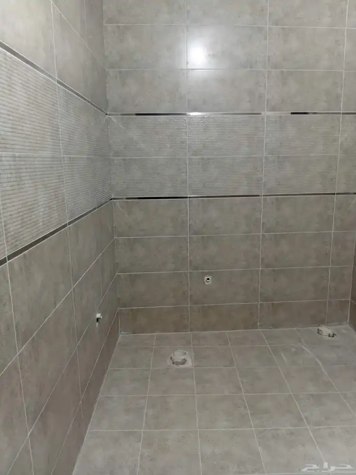 مبلط سيراميك وبورسلين وانترلوك ورخام وجميع أعمال الصيانه 2