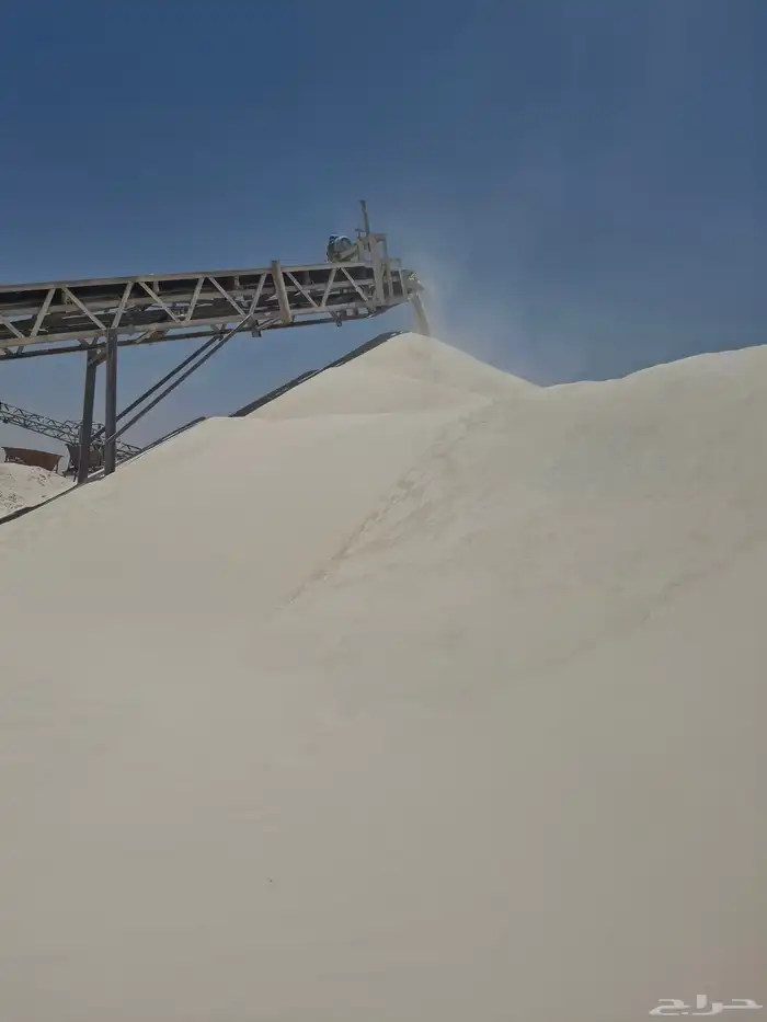 كساره وحجر وبحص ابيض ورمل احمر وابيض وصبيز واسفلت 5