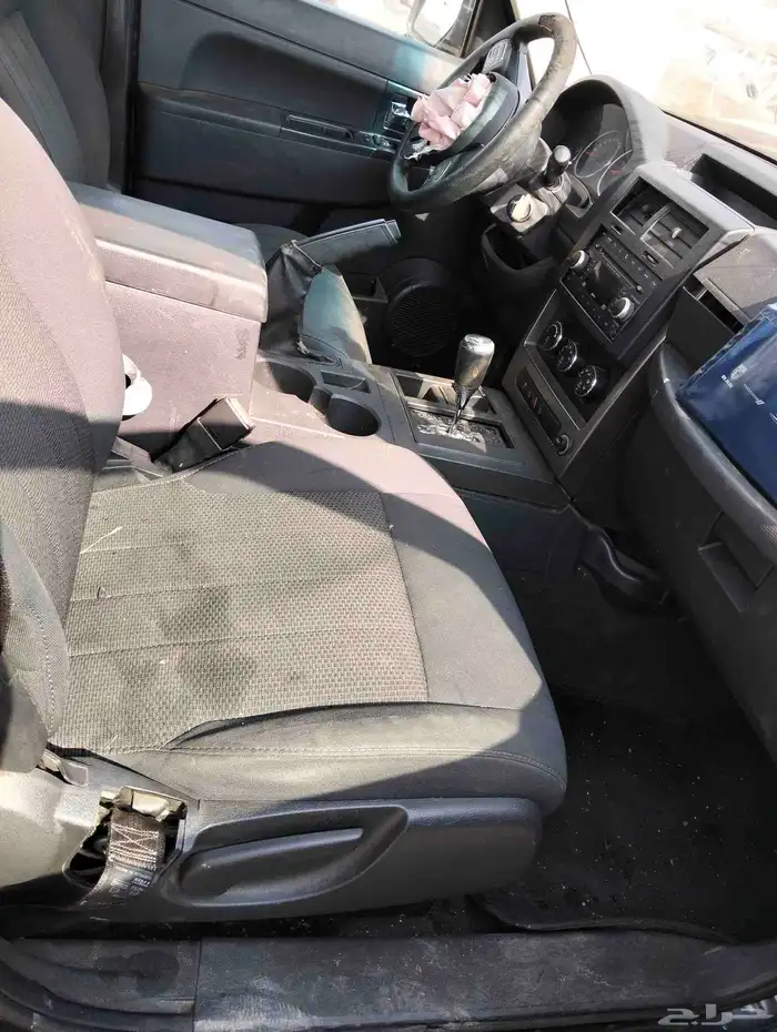 سياره جيب ليبرتي موديل 2012 2