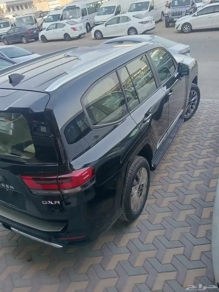 لاندكروزر GXR L4 بنزين موديل 2025 اصفار سعودى كاش واقساط 4