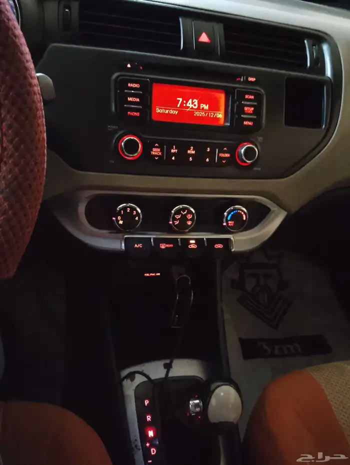 كيا ريو هاتشبك 2013 3