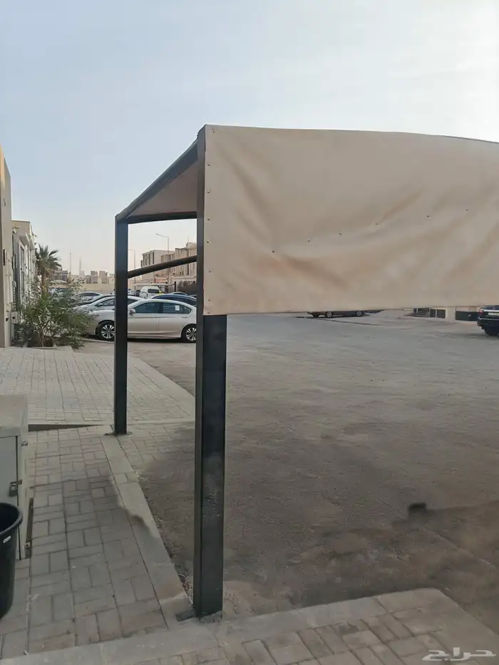 مظلة سيارات مقوسة للبيع 0