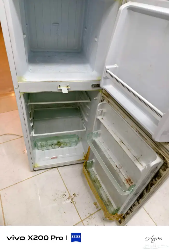 ثلاجه متوسطه الحجم 1