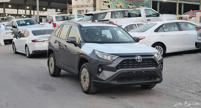 راف فور XLE 2.0 فتحة بنزين 2025 0