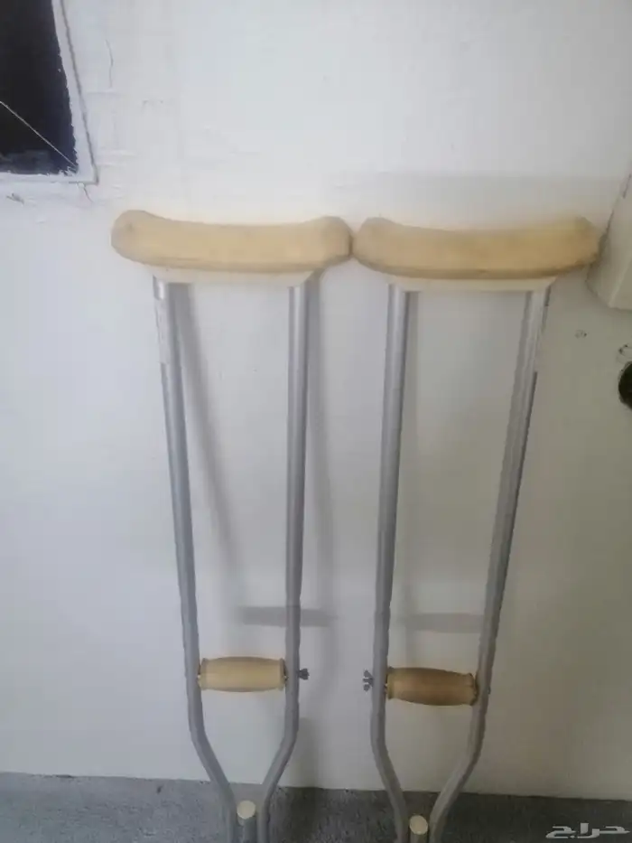 عكاز عصا طبيه مستعمل 2