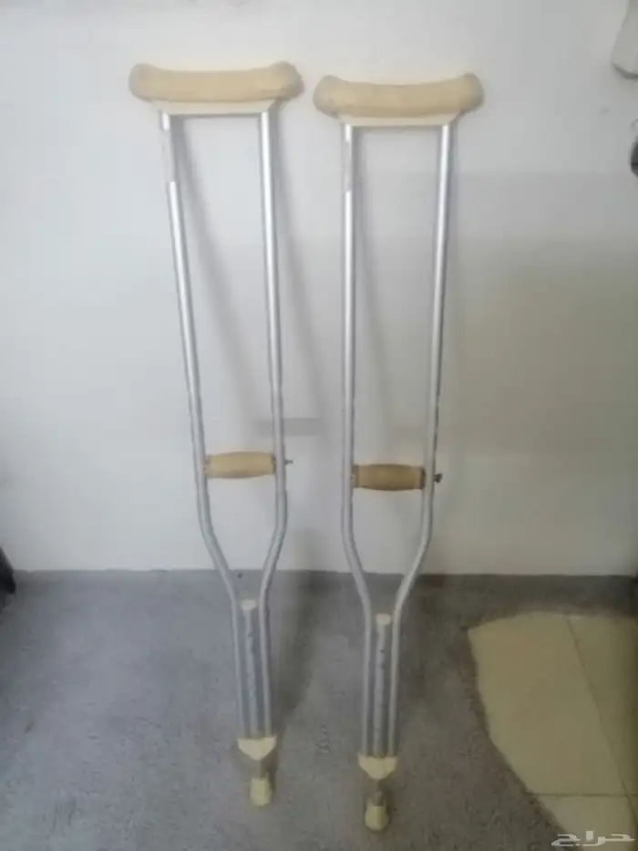 عكاز عصا طبيه مستعمل 1