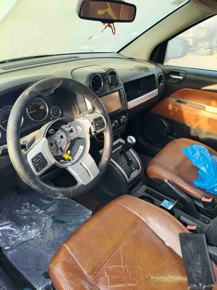 قطع غيار جيب كومبارس تشليح 4