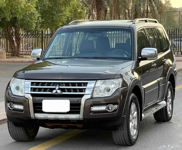 متسوبيشي باجيرو 2018 فل سعودي 9