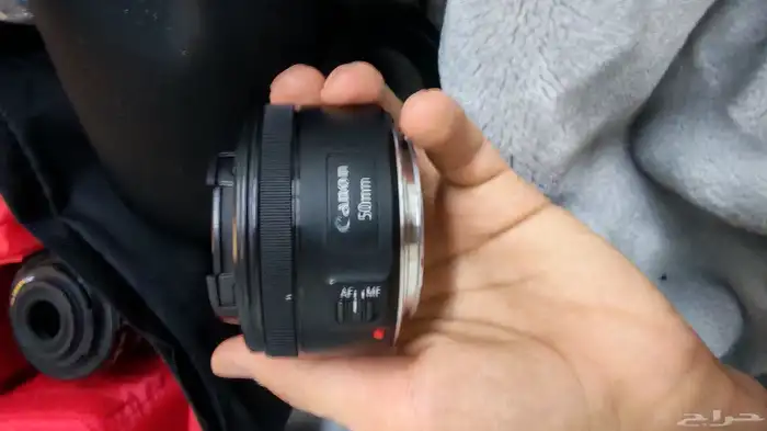 كاميرا كانون 600D بكامل ملحقاتها 8