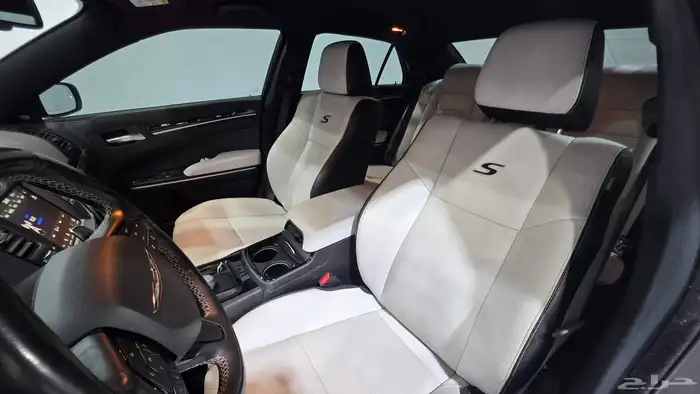 كرايزلر C300s فل 2021 11