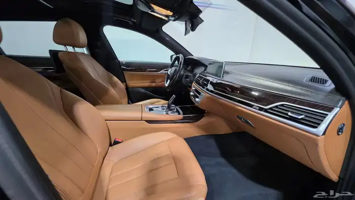 بي ام دبليو 730Li فل 2020 15