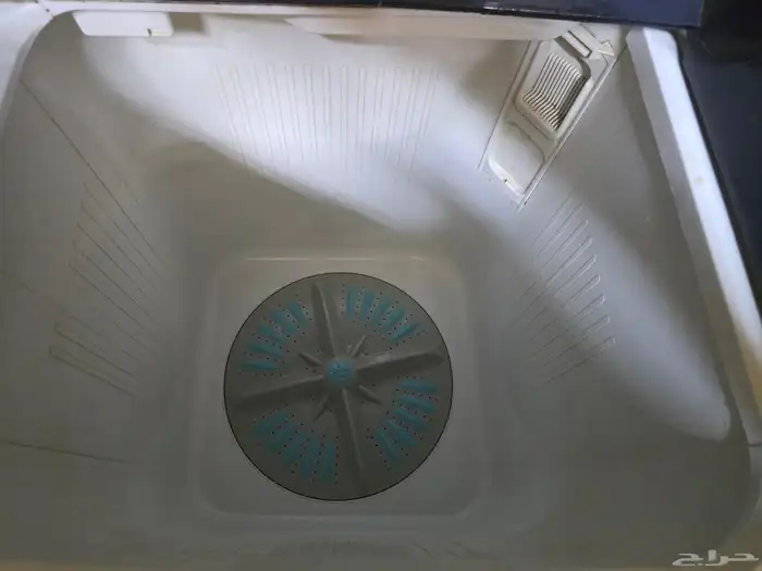 للبيع غساله ملابس صناعه ممتازه وحجم كبير مستخدمه وبحاله جيده 0