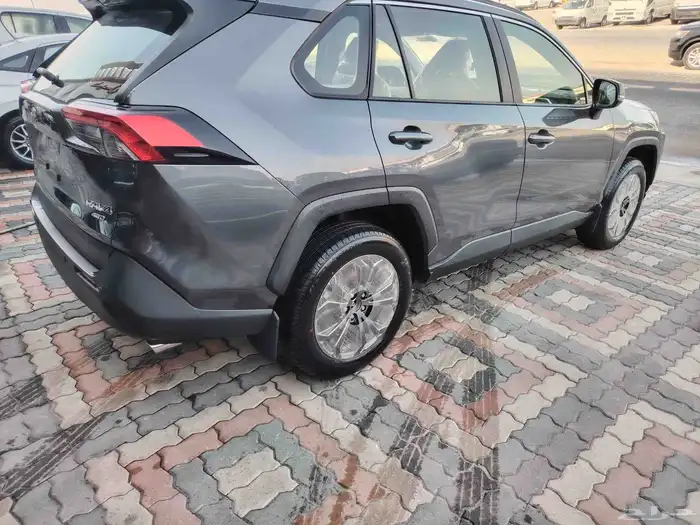 تويوتا راف فور XLE موديل 2025 سعودي 5