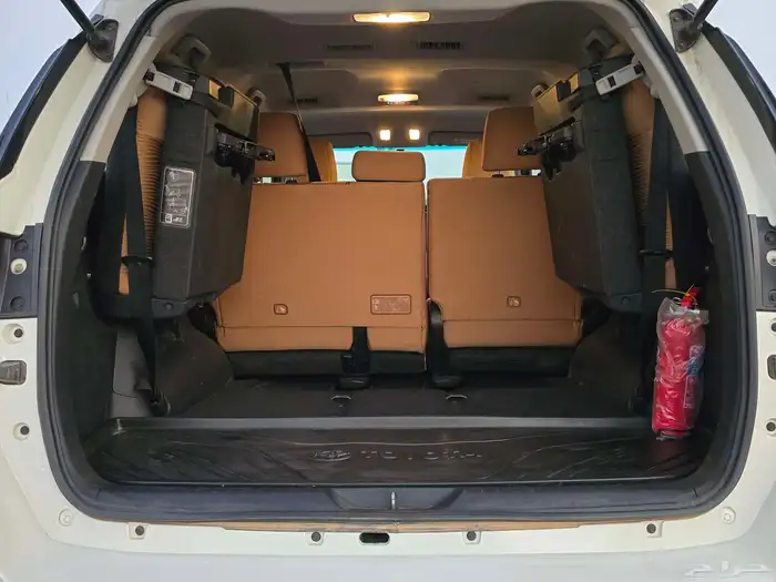 فورتشنر 2022 - شبه جديد VX1 - سلندر 6 21