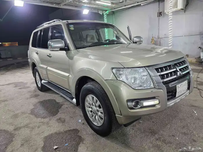 باجيرو 2015 دبل نص فل 10