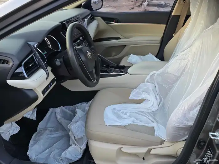 كامري ستاندر بنزين 2023 بحاله ممتازه 9