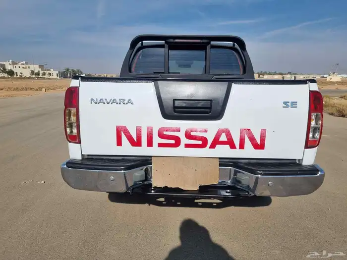 نيسان نافارا 2015 2