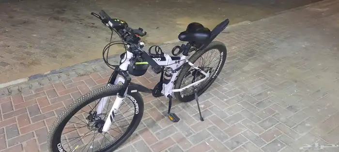 سيكل جديد مع خوذه حمايه استخدام مرتين فقط 0