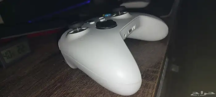 يد اكس بوكس اصلية بيضاء 1