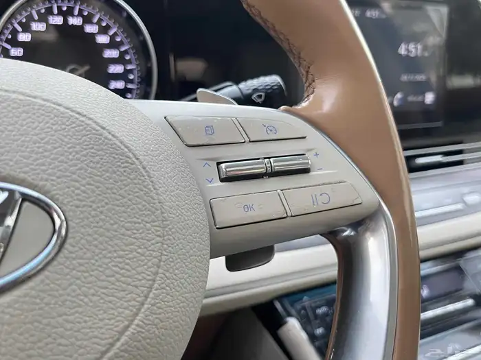 هونداي ازيرا 2023 smart سعودي 11