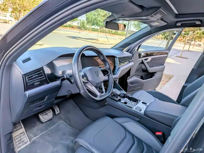 فخامة بنتلي بسعر منافس  طوارق 2022 R-Line - ضمان ساماكو 2027 22