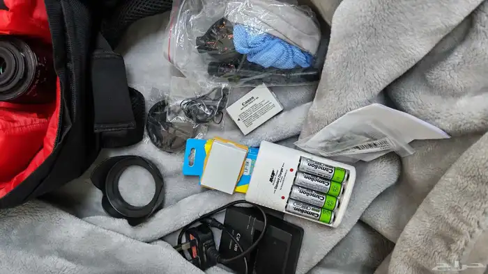 كاميرا كانون 600D بكامل ملحقاتها 9