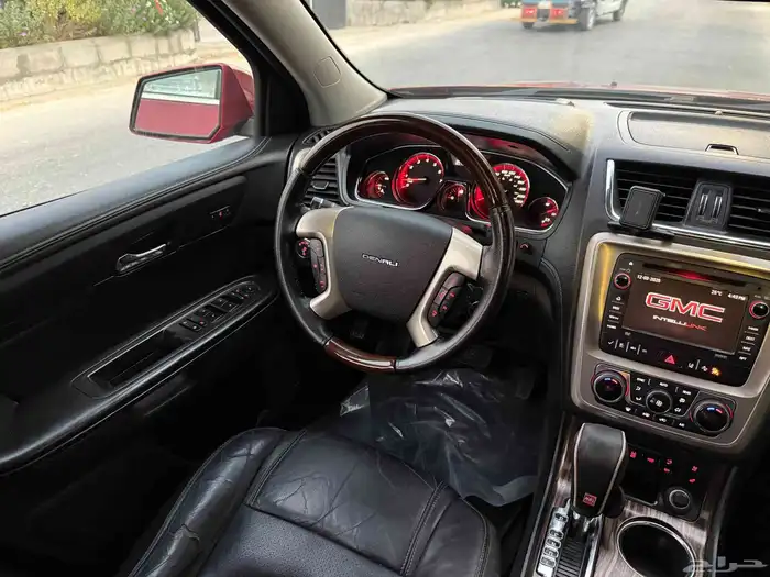 GMC أكاديا دينالي 2014 8