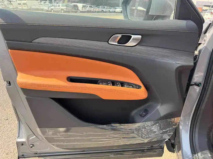 فورد تريتوري تيتانيوم موديل 2026 عروض نهاية السنه 6