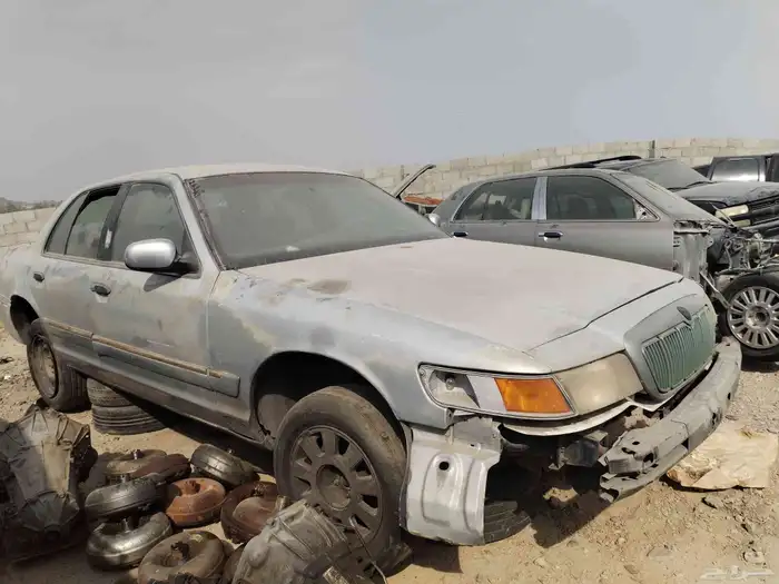 فورد ماركيز 2000 5