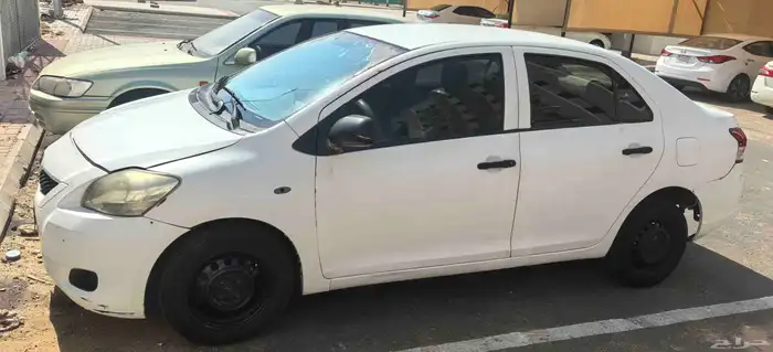 تويوتا يارس 2013 3