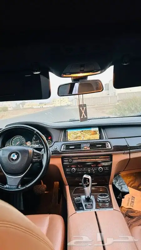 BMW 730Li ممشى قليل الفئة الاقتصادية 14