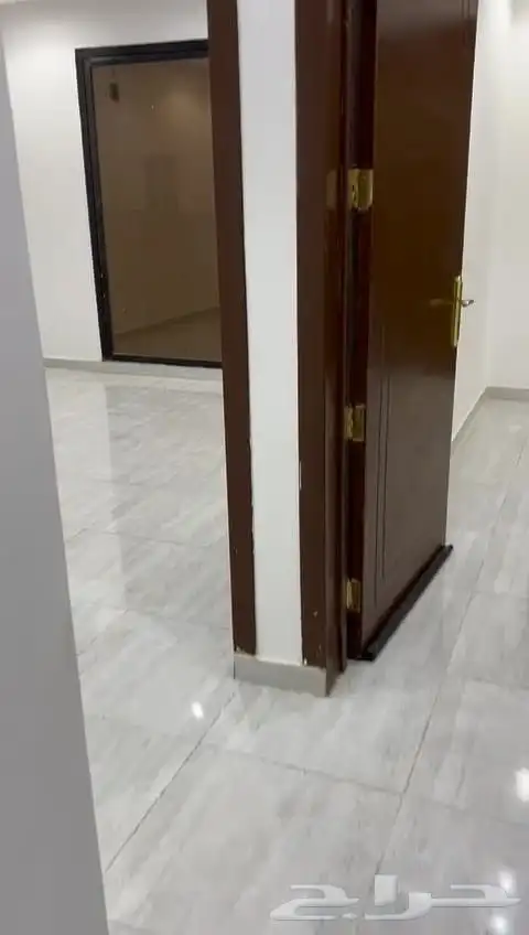 دور أول للإيجار   حي بدر (الرياض)   إيجار بسعر 30 الف سنوي 7