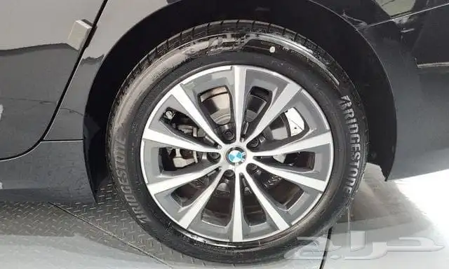 BMW - 320I - 2023 - استيراد كوريا 2